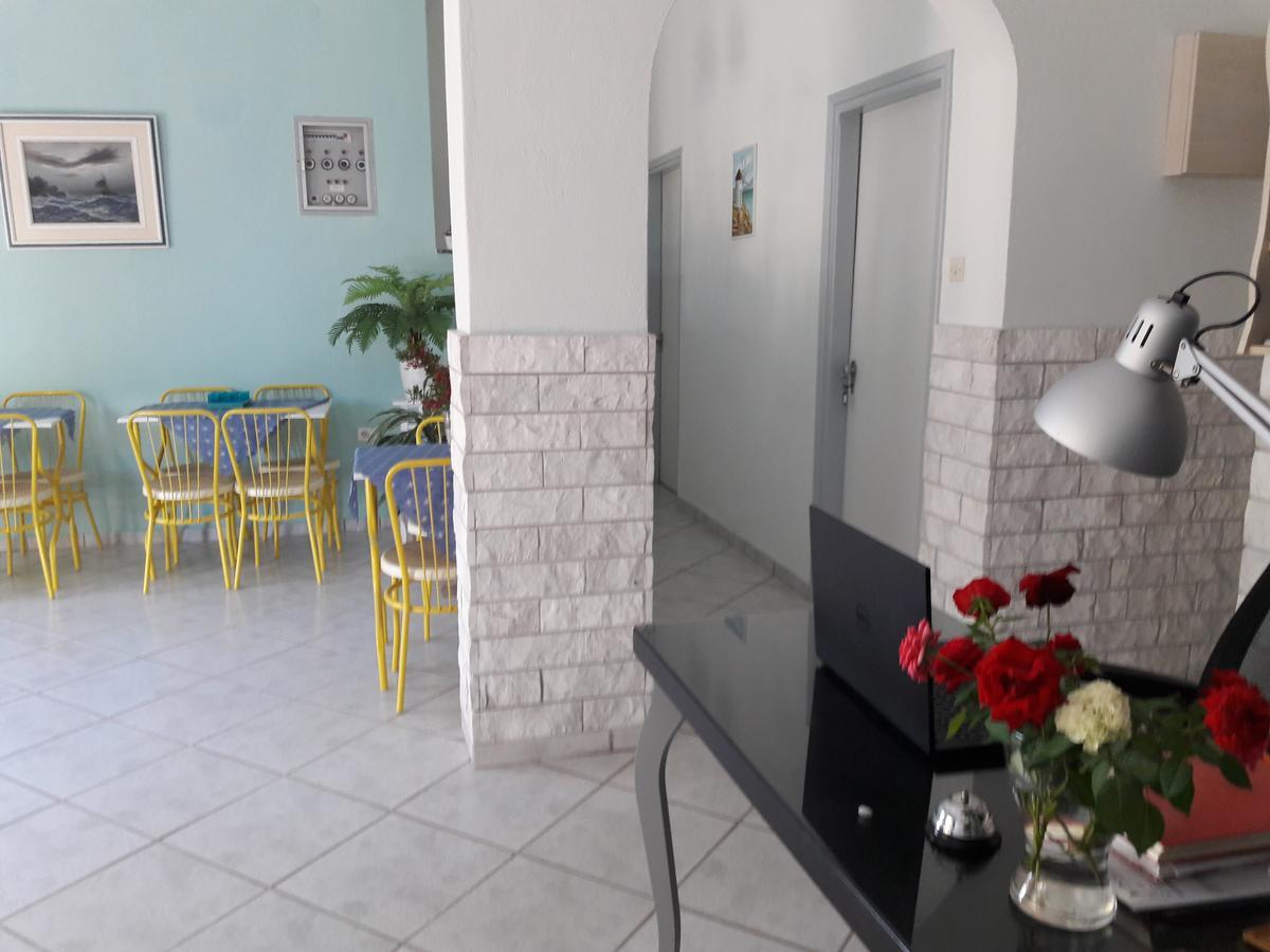 Hotel Prinos Exterior photo